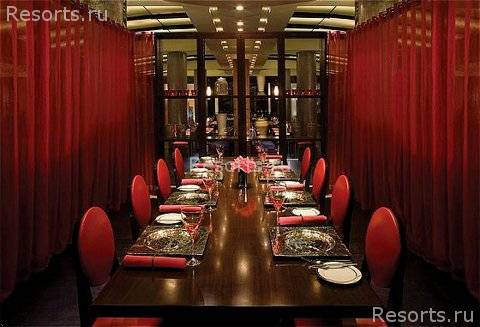 Jumeirah Emirates Towers Hotel 42